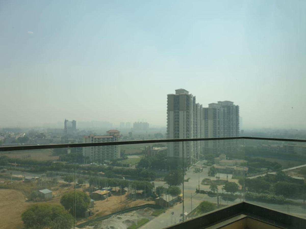 Holiday Inn Gurugram Sector 90 By Ihg Гургаон Экстерьер фото View of Greater Noida City