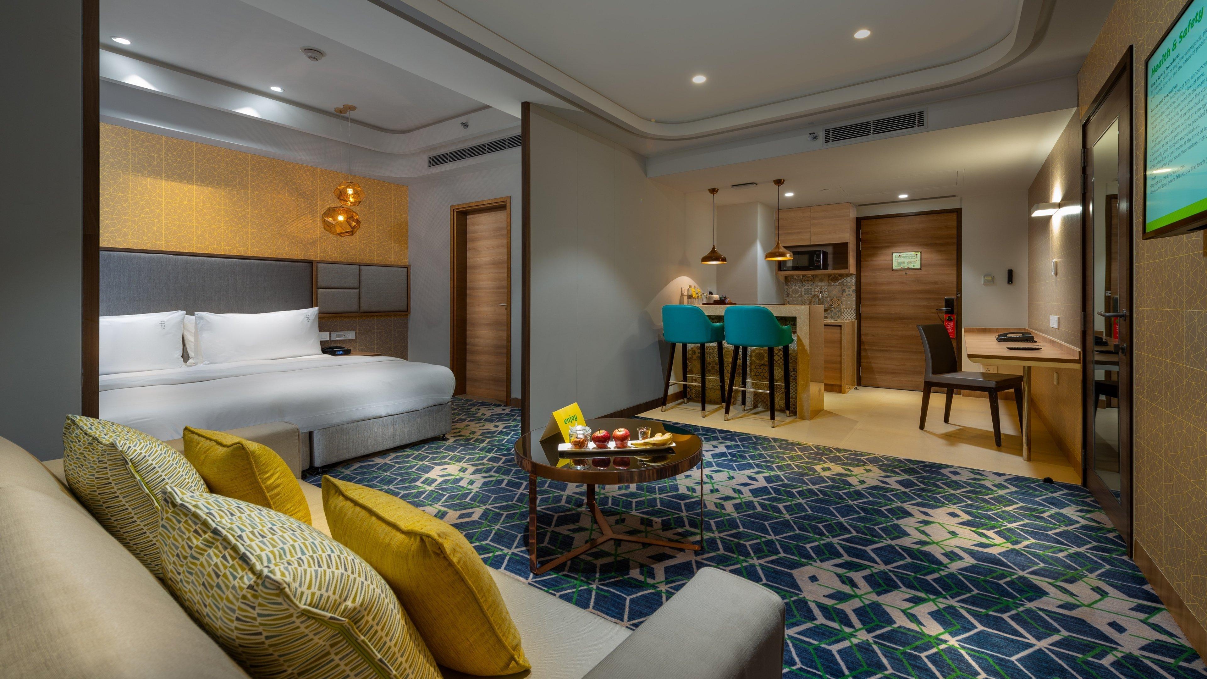 Holiday Inn Gurugram Sector 90 By Ihg Гургаон Экстерьер фото Suite