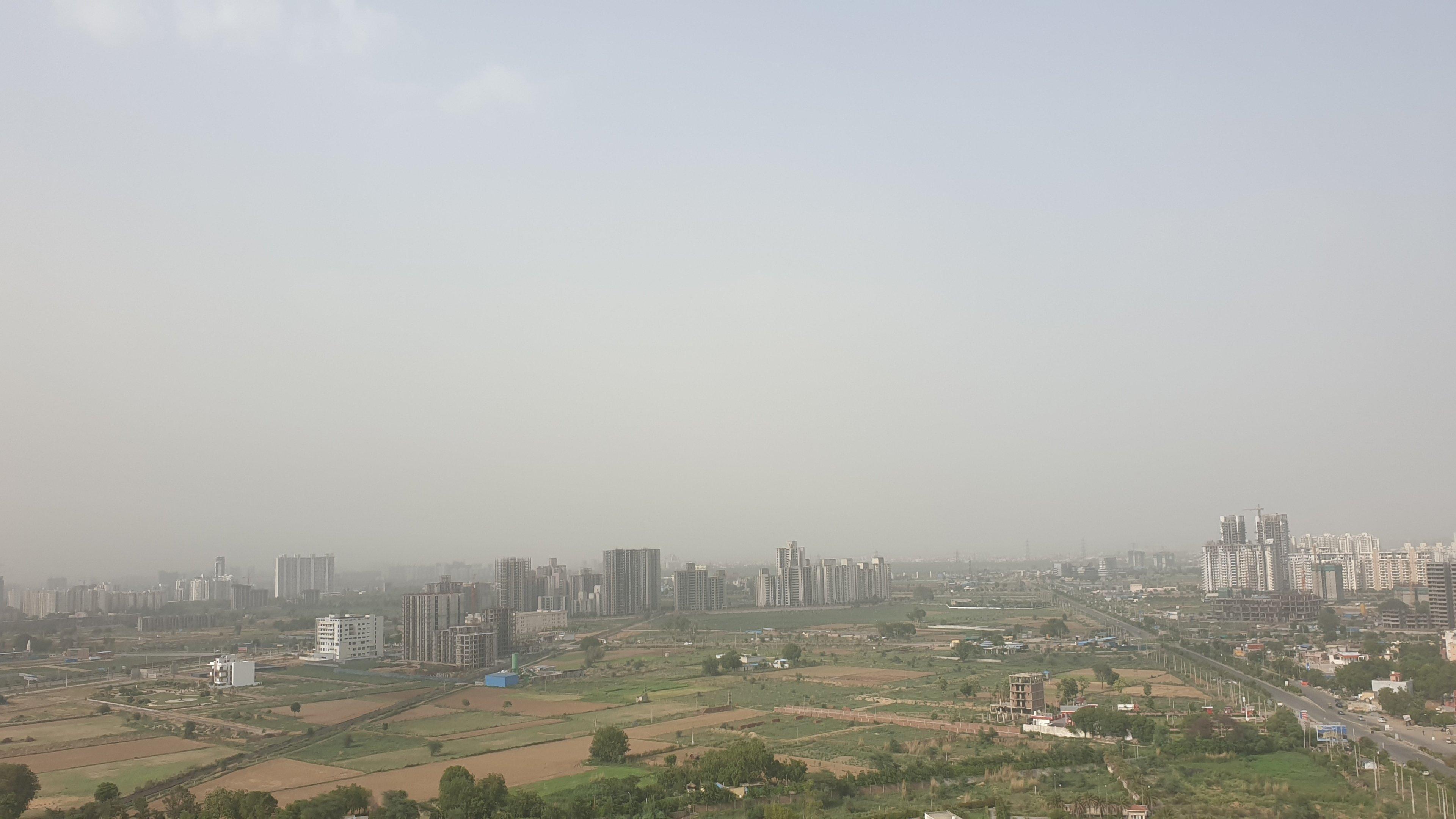 Holiday Inn Gurugram Sector 90 By Ihg Гургаон Экстерьер фото View of Greater Noida City