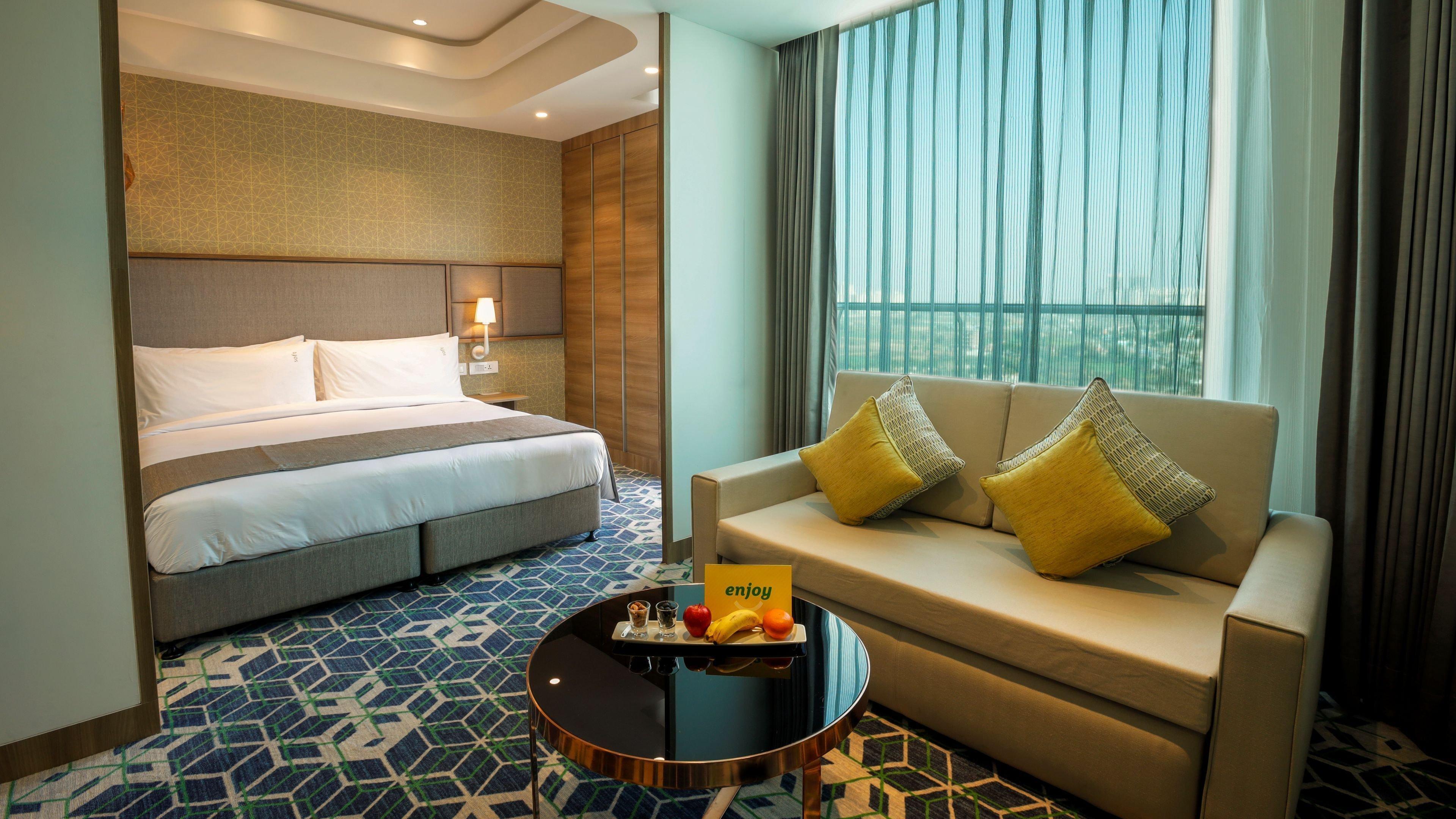 Holiday Inn Gurugram Sector 90 By Ihg Гургаон Экстерьер фото Deluxe Room