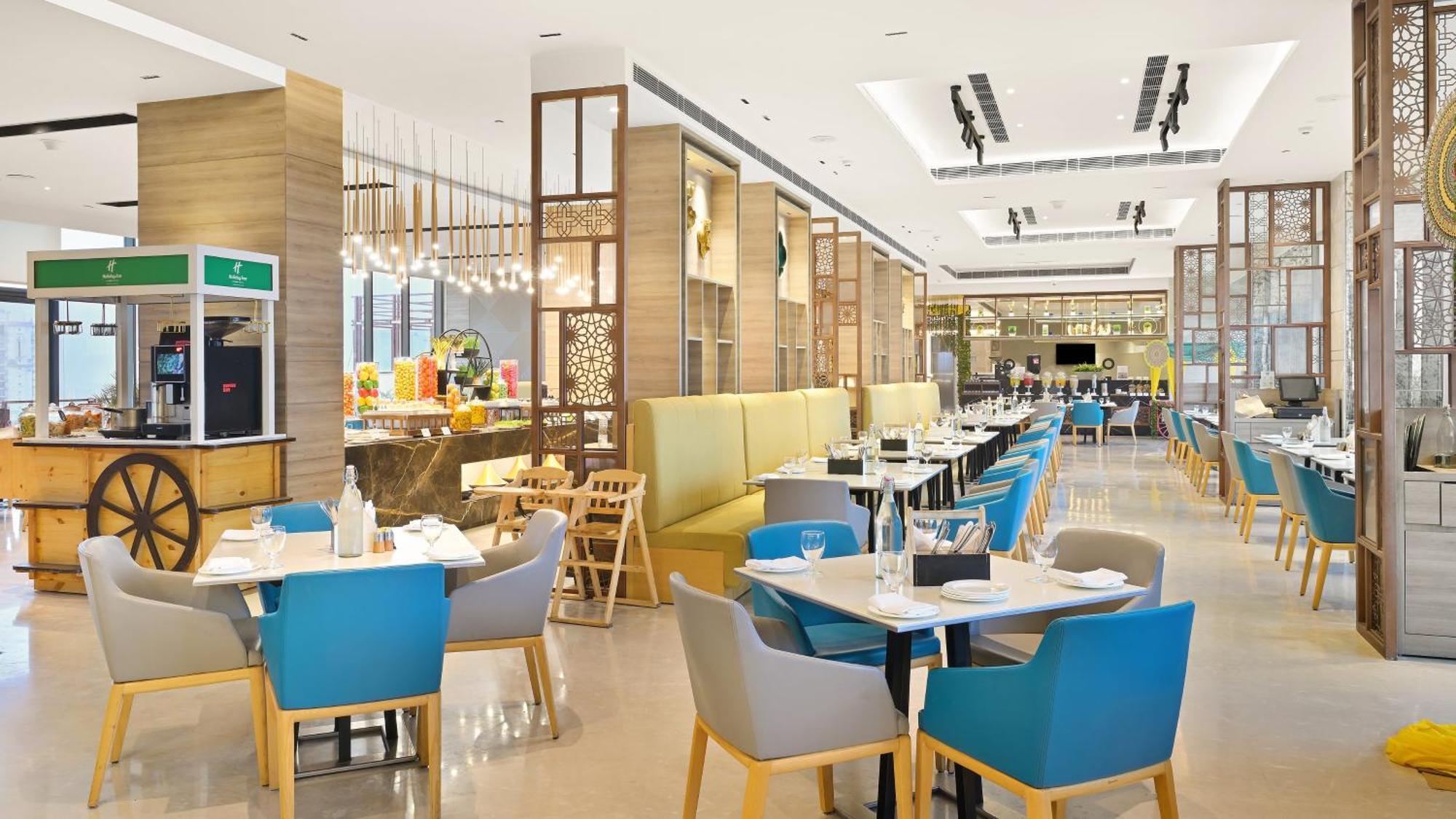 Holiday Inn Gurugram Sector 90 By Ihg Гургаон Экстерьер фото The restaurant